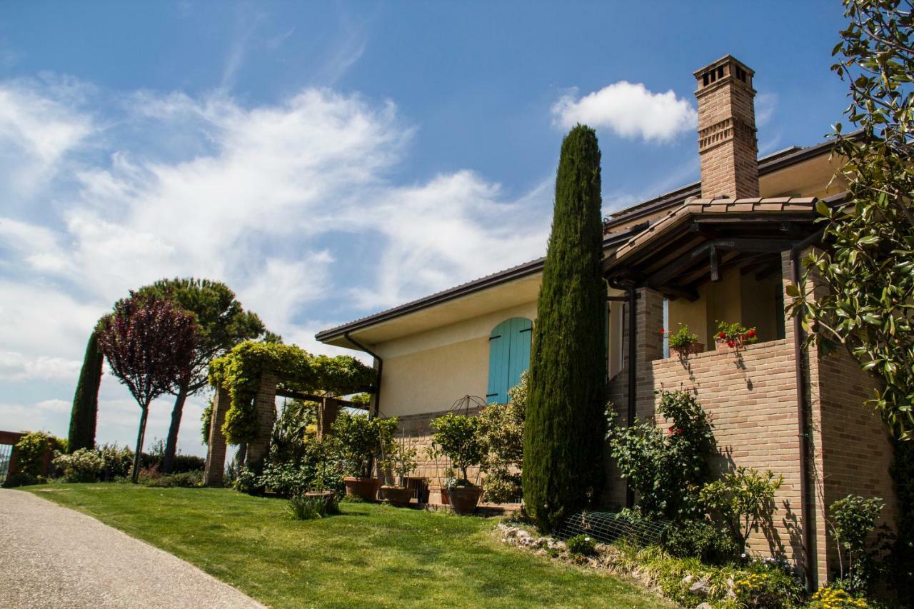 Bed and Breakfast Il Giardino Delle Rose à Santa Maria Nuova  Extérieur photo