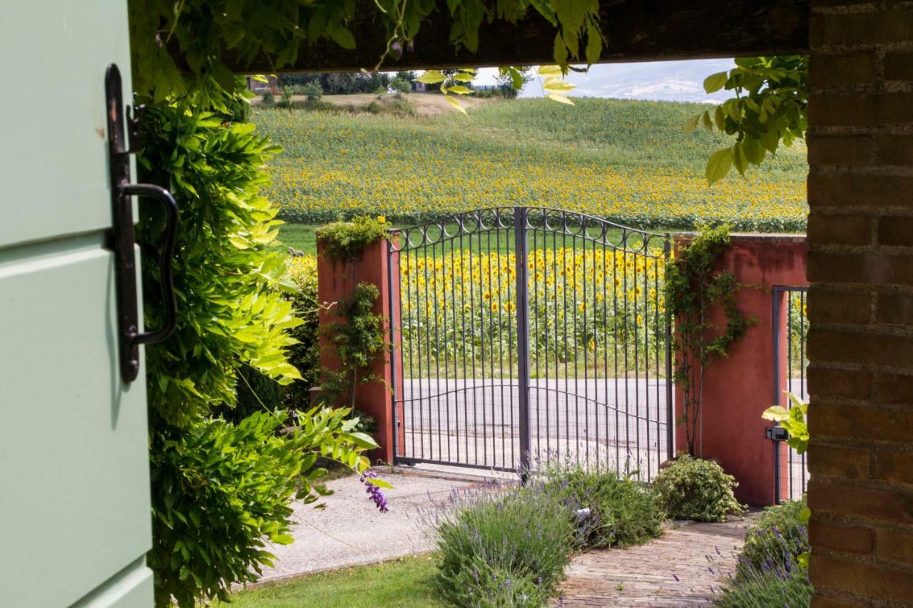 Bed and Breakfast Il Giardino Delle Rose à Santa Maria Nuova  Extérieur photo