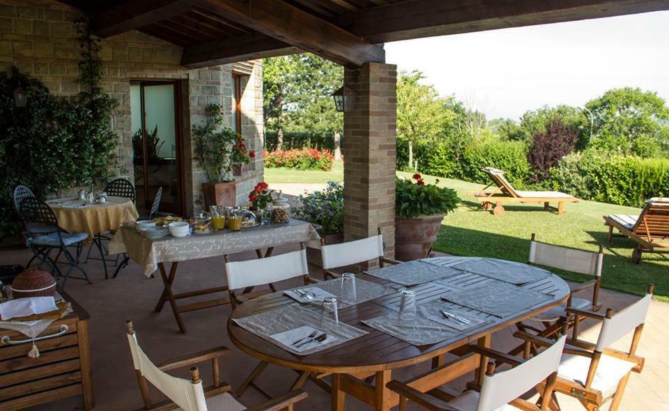 Bed and Breakfast Il Giardino Delle Rose à Santa Maria Nuova  Extérieur photo